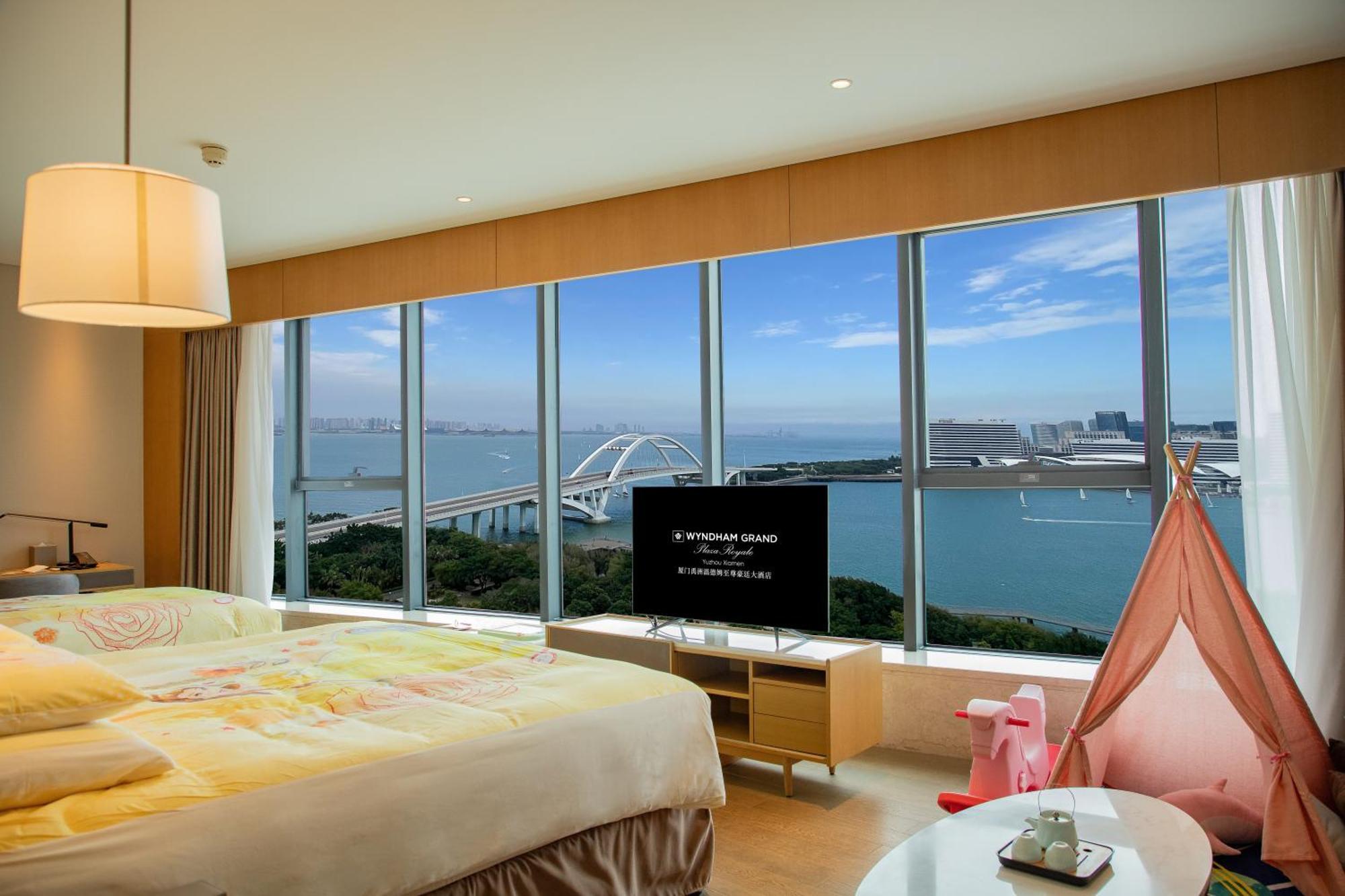 Hotel WYNDHAM GRAND Plaza Royale Yuzhou Xiamen Esterno foto