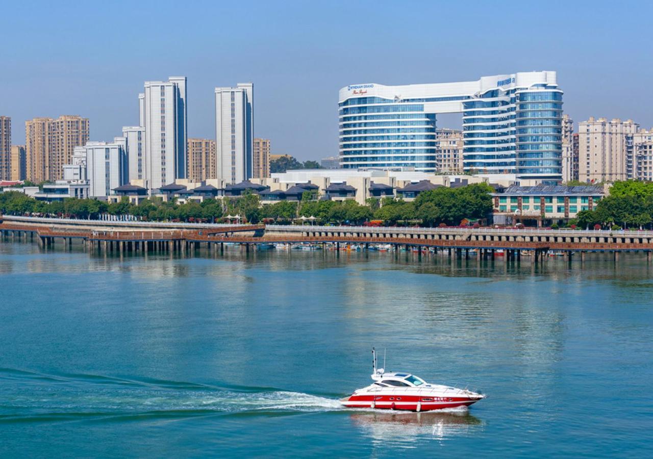 Hotel WYNDHAM GRAND Plaza Royale Yuzhou Xiamen Esterno foto